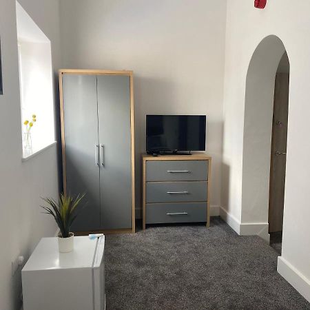 2D Spv Double En-Suite Room Wakefield Buitenkant foto